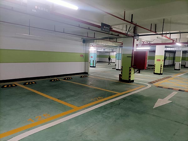 边坝小区划线